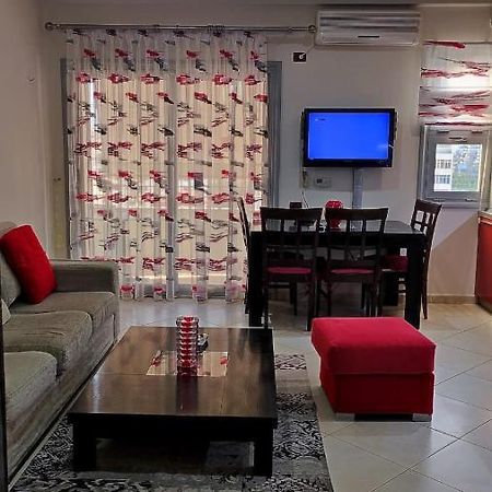 Vlorë Lolu Apartment Plus Privat Parking מראה חיצוני תמונה