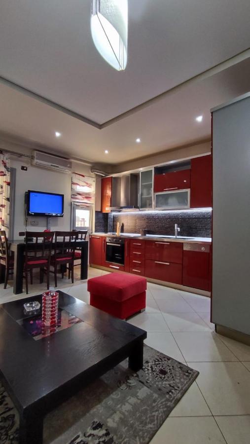Vlorë Lolu Apartment Plus Privat Parking מראה חיצוני תמונה